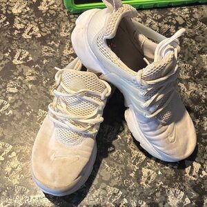 Nike Kids Cream Sneakers